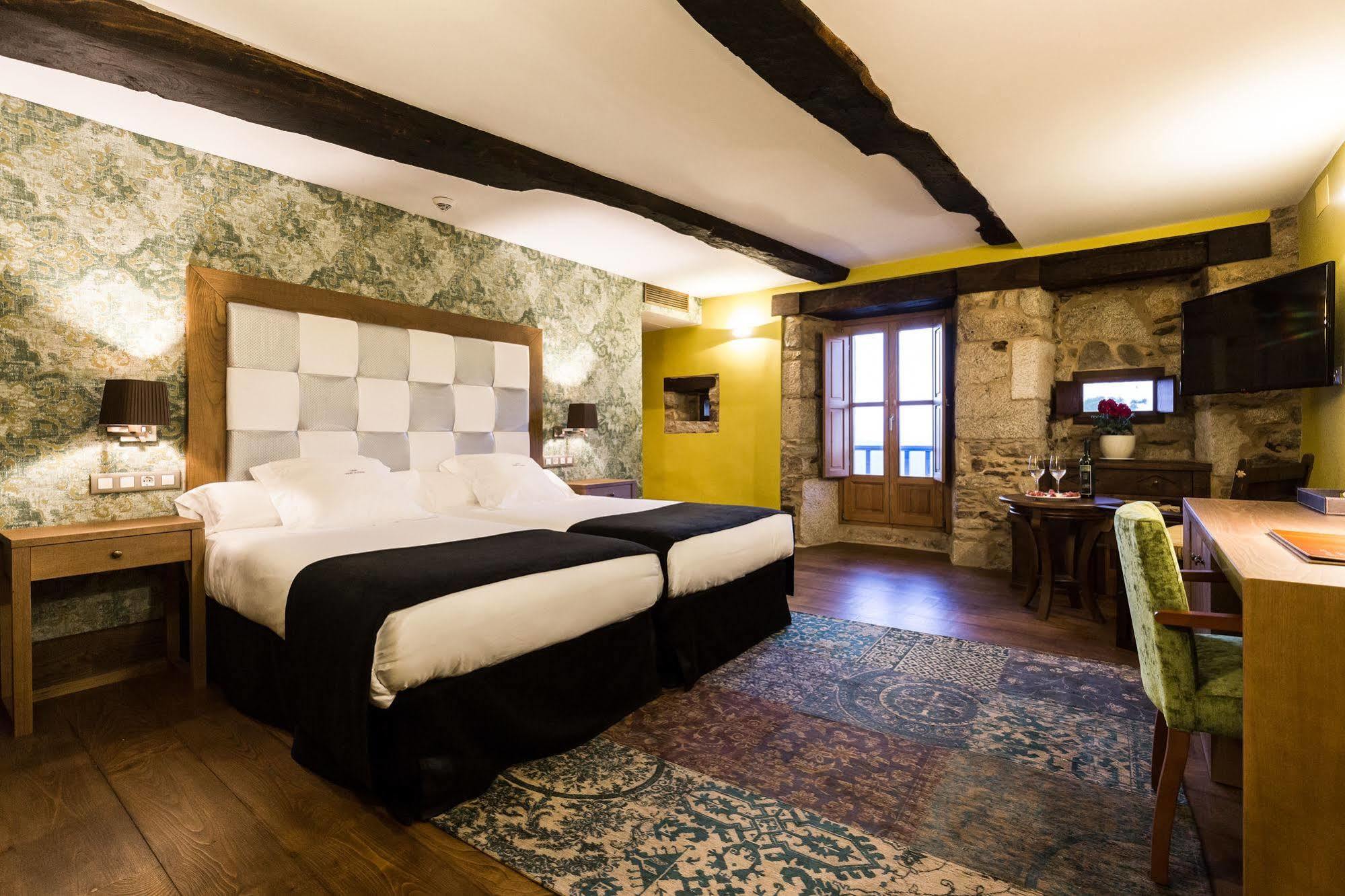 Pazo Da Pena Manzaneda Hotel Buitenkant foto